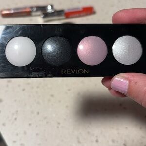 🔥NWT Revlon Black & Pink Eyeshadow Palette & Colorstay in Praline